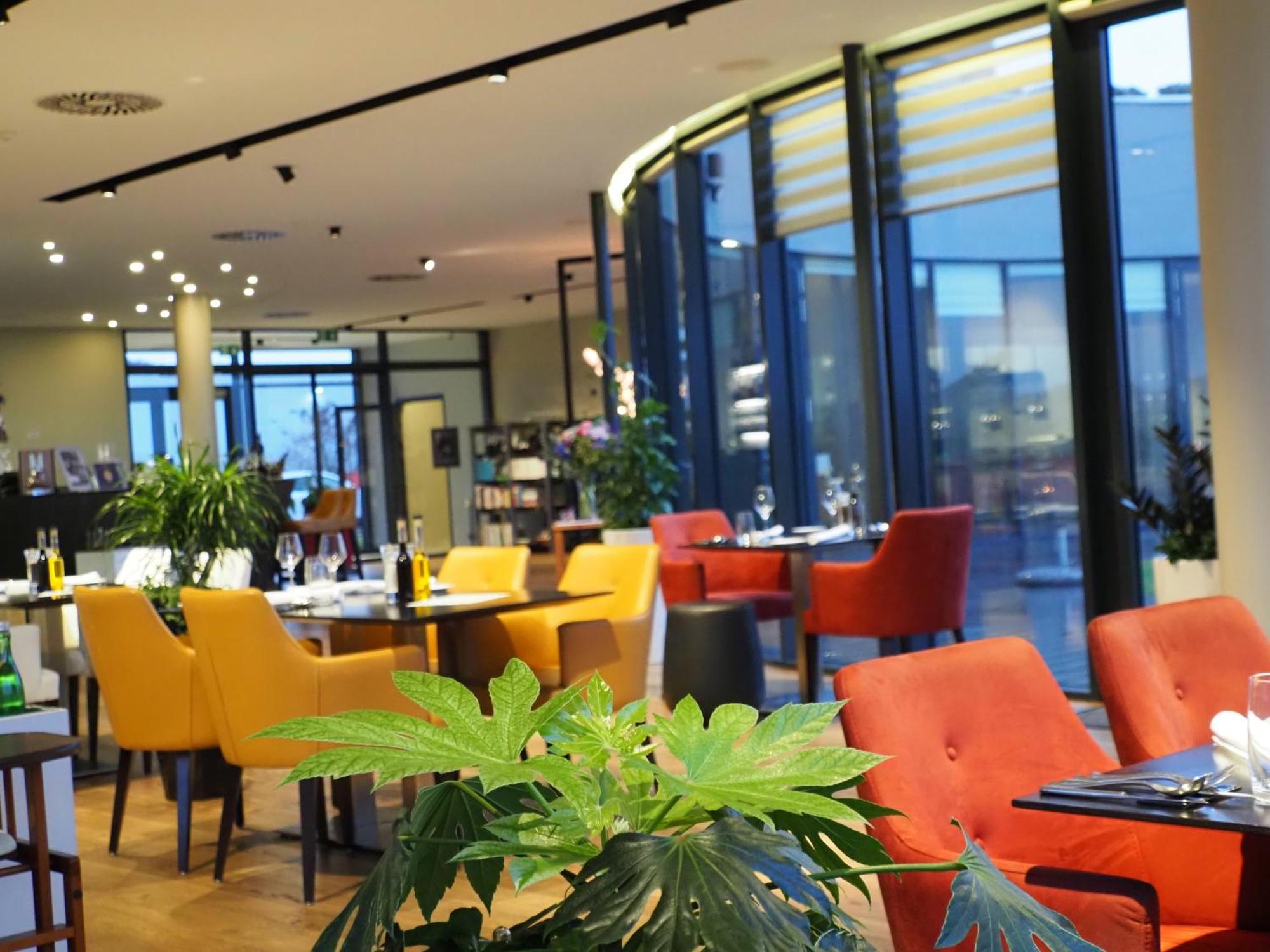 Mg Restaurace/Luxury Apartments Mladá Boleslav Eksteriør billede